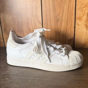 Vintage adidas White Superstar Men's Shoes